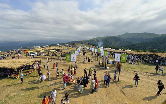 Yaylaq Festivalındakı böyük tıxacla bağlı DİN-dən AÇIQLAMA