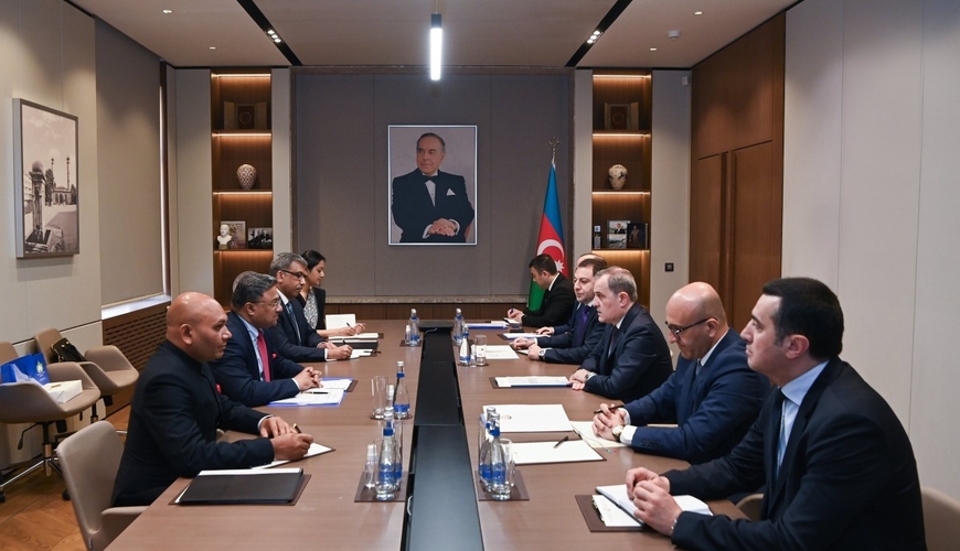 Ceyhun Bayramov Hindistan Xarici İşlər Nazirliyinin Qərb üzrə katibi ilə görüşdü