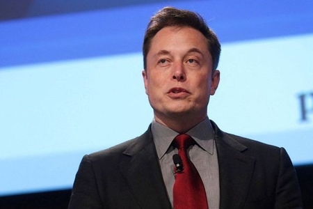 Илон Маск хочет сократить персонал компании Tesla