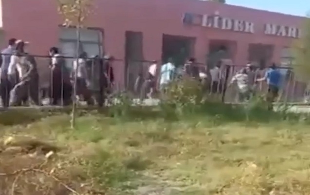Bərdədə zorakılığa məruz qalan qızın kəndində qarşıdurma - İşə polis qarışdı