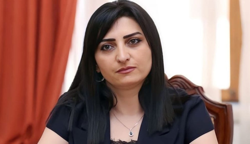 Ermənistanda üsyankar komissiya sədrini işdən qovurlar