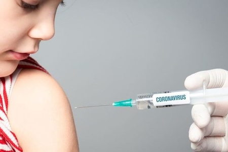 Вакцину Sinovac одобрили для применения у детей и подростков