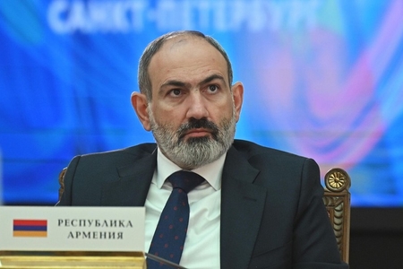 Ermənistan ziyalıları Paşinyanı sülh müqaviləsi bağlamağa çağırıblar