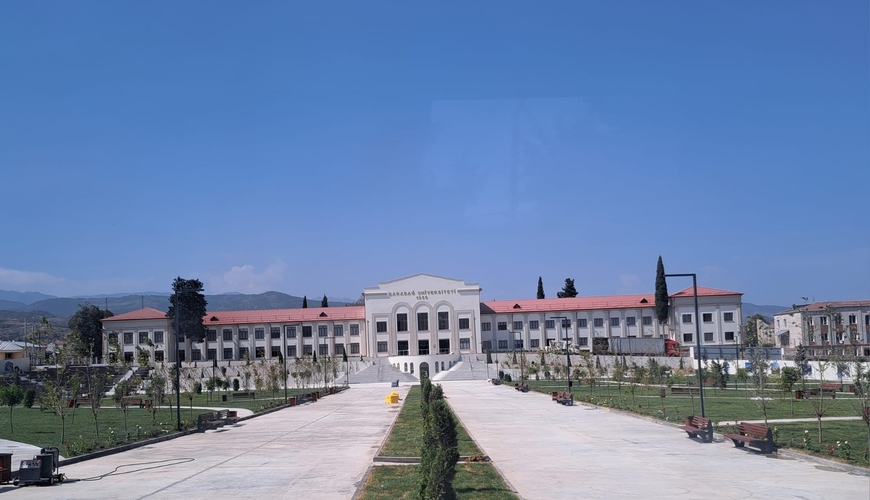 Qarabağ Universitetinin qarşısında park salınıb - FOTO