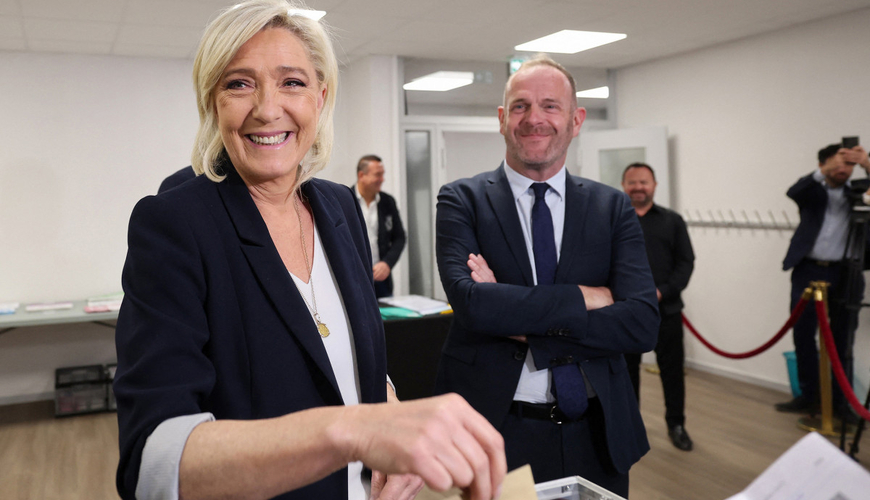 Marin Le Pen partiyasının hakimiyyəti ələ almağa hazır olduğunu deyib