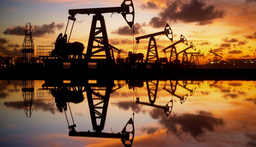 ABŞ-da neft ehtiyatları artdı, bazarda qiymətlər düşdü