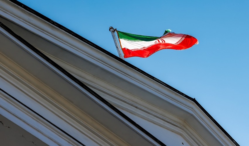 ABŞ İranın neft sektoruna qarşı yeni sanksiyalar hazırlayır