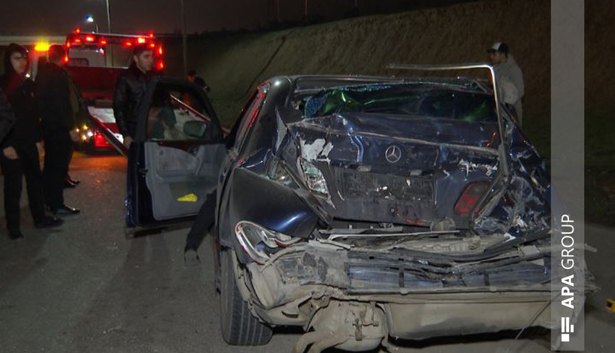 Bakıda avtobus qəza törədib, xəsarət alan var