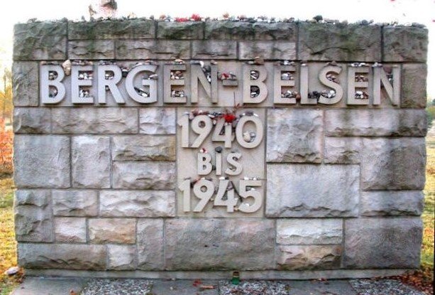 Bergen-belsen.jpg (112 KB)
