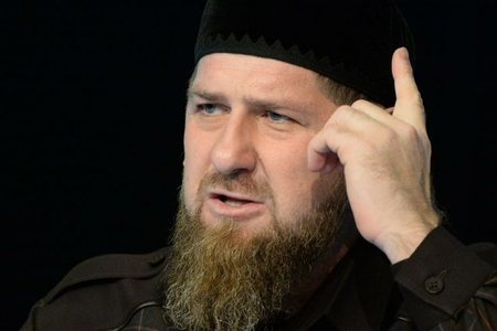 Кадыров предложил Зеленскому передать власть Януковичу