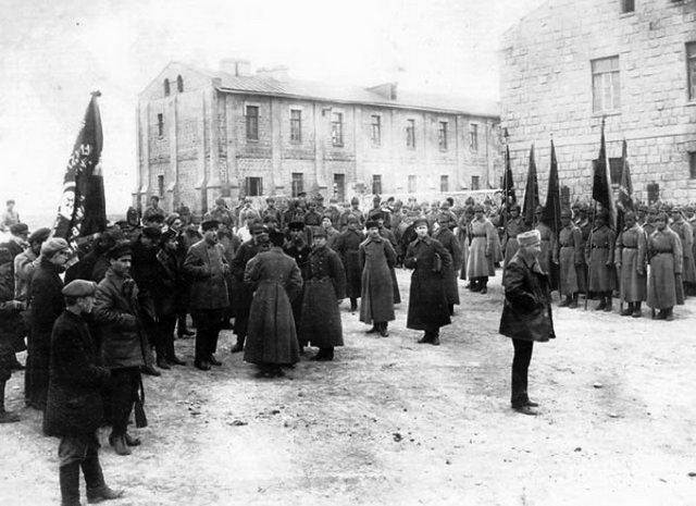 104 года назад большевики оккупировали Азербайджан