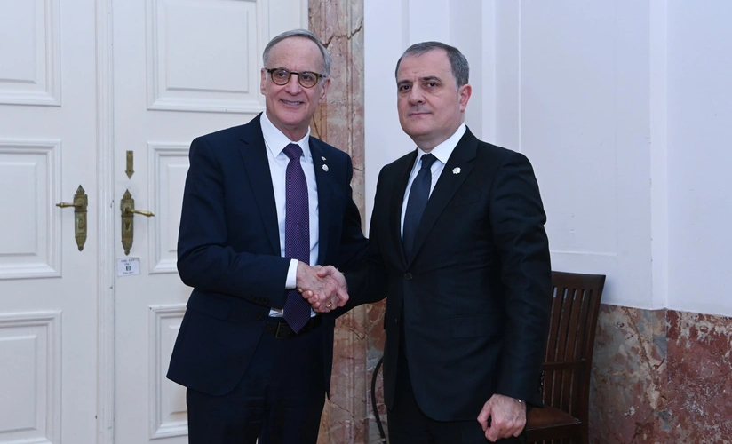 Azərbaycan və Kanada rəsmiləri ikitərəfli əməkdaşlığı müzakirə ediblər