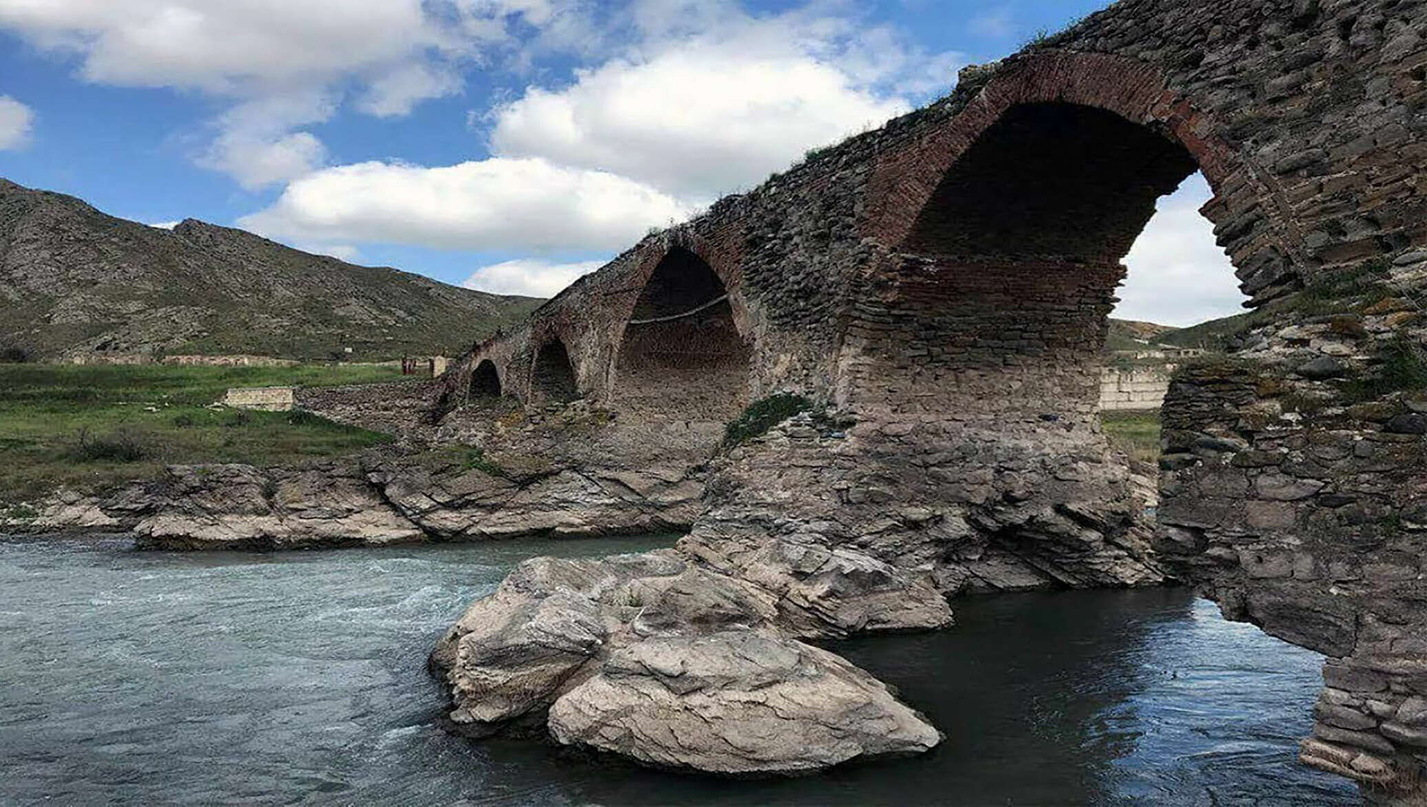 1647069624_425279225_10_-1_1920_1080_2072x0_60_0_0_4fa7f3b5378a300948b36c842a931e51.jpg (339 KB)