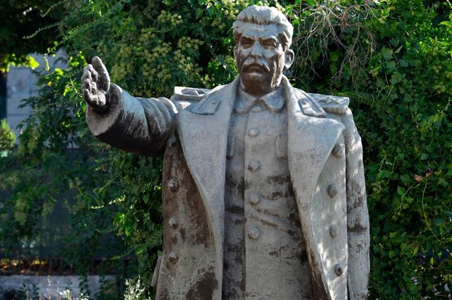 Abakanda Stalinin heykəli: Xakasiyada qalmaqallı təşəbbüs gündəmdə