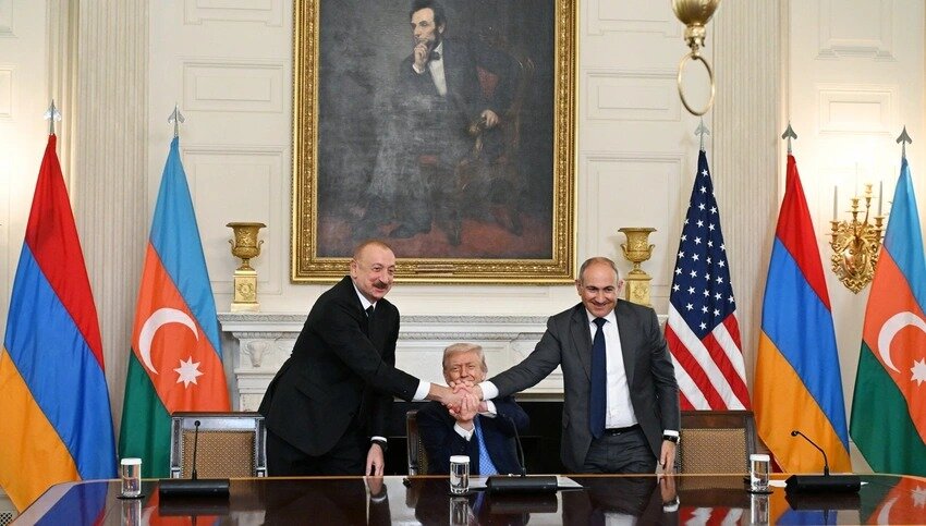 ssvyXIizZkTnihN8sgd63JSutK2dbxAZ.jpg (118 KB)