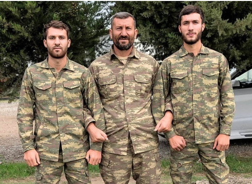 İki oğluyla cəbhəyə gedən şəhidin məzarı doğma kəndinə köçürüldü - FOTO