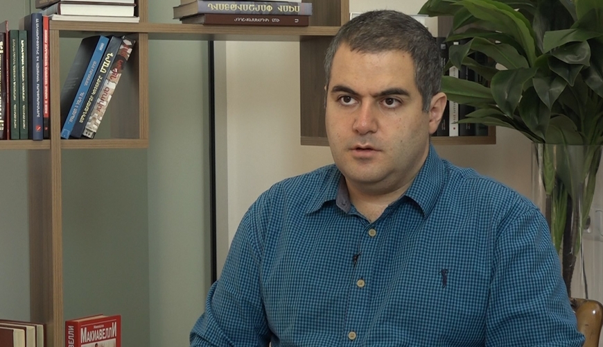 Hrant Mikaelyan: “Sülh prosesi yoxdur, Ermənistanın hərbi-diplomatik sahədə bitirilməsi prosesi gedir”