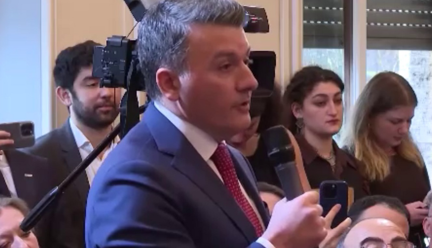 Azərbaycan səfiri Paşinyanı ermənicə “SALAMLADI”